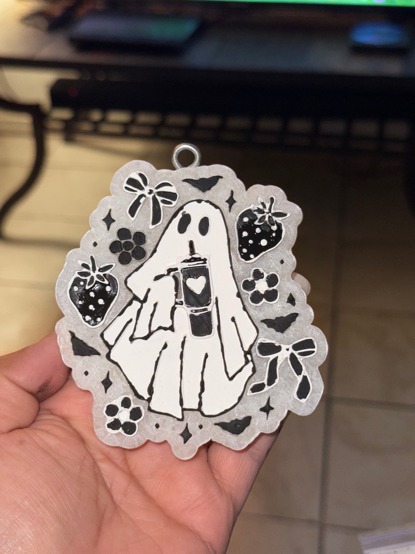 Ghost Strawberry Freshie