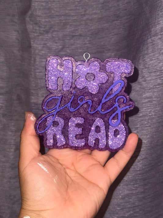 Hot Girls Read Freshie